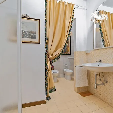 B Boutique Apartment *