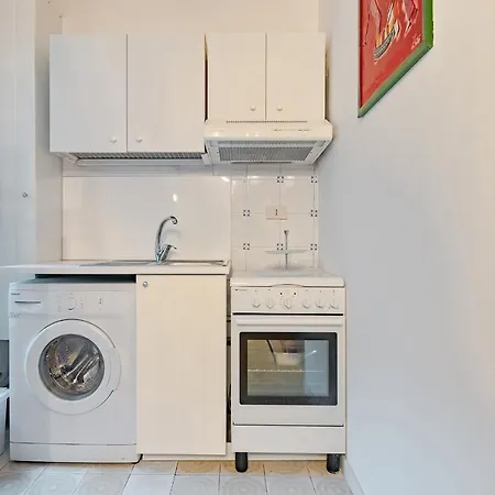 Apartment B Boutique